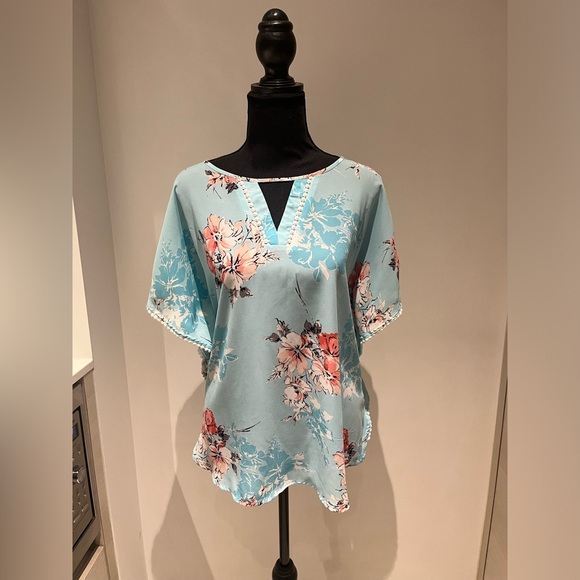 RICKI’S Size Medium Flowered Blouse - Picture 6 of 6